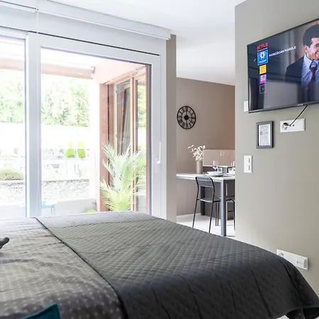 Center - Free Parking, Netflix And Wifi Apartmán